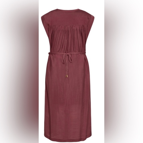 Dress - Picture 2 of 6